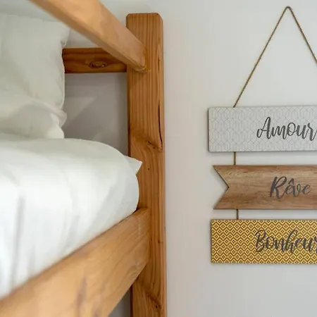 فندق T2 Port Lano Clim Piscine Parking