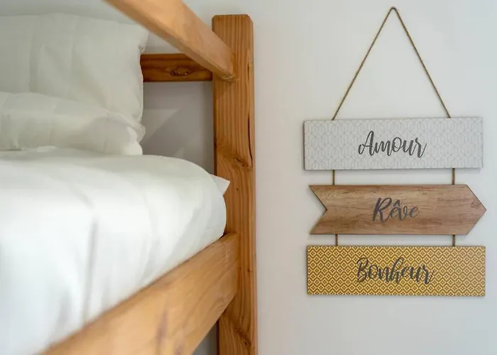 호텔 T2 Port Lano Clim Piscine Parking