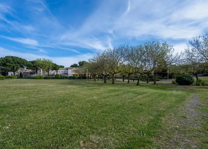 T2 Port Lano Clim Piscine Parking 호텔 아그