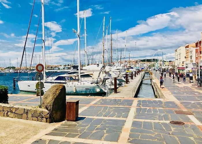 T2 Port Lano Clim Piscine Parking 아그